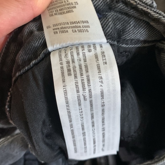 Hollister black gray raw Hem women’s ultra high rise mom‎ jeans  size 27 - Picture 4 of 13